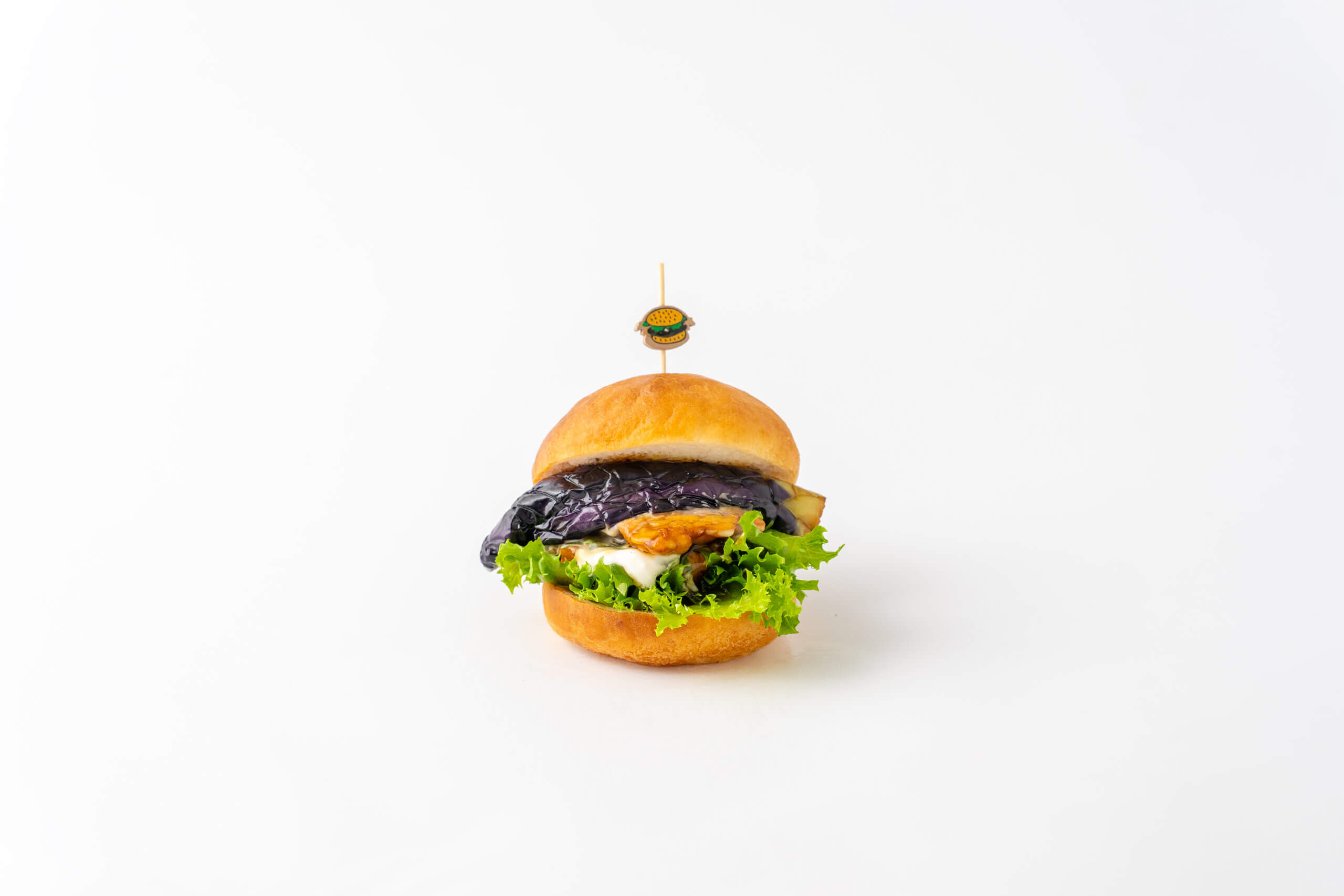 テンペフリットと揚げナスのテリヤキバーガー