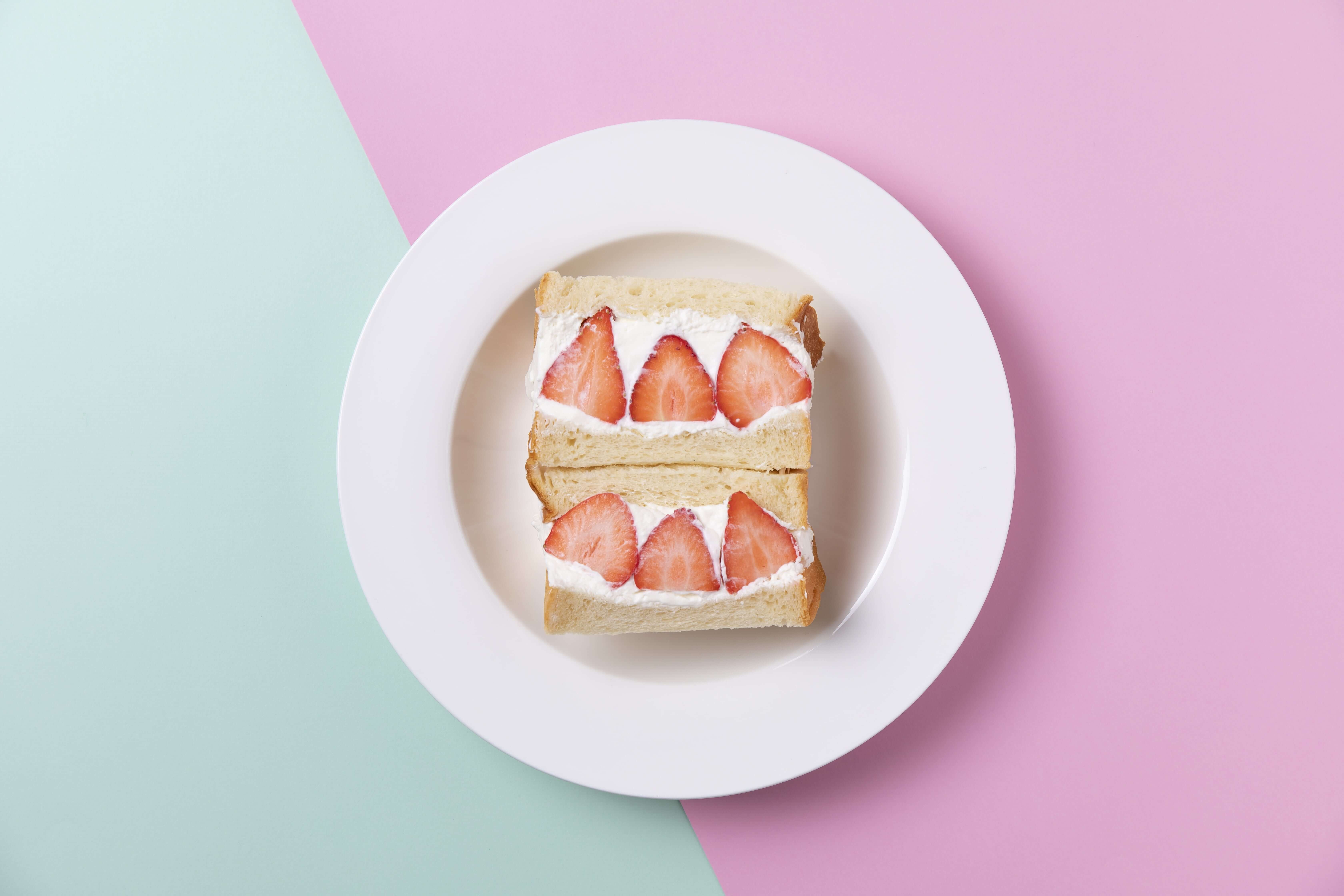 ≪京いちごを使ったスイーツが勢ぞろい≫いちごを使用した様々なスイーツを販売【1階 MARKET・KITCHEN】 ≪京いちごを使ったスイーツが勢ぞろい≫いちごを使用した様々なスイーツを販売【1階 MARKET・KITCHEN】